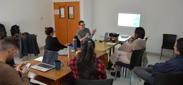 Charla: «Estudios de argumentación multimodal»