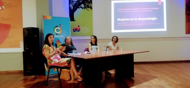 El LaZTA participa en el Ciclo de Charlas “Mujeres, ciencia y ambiente”